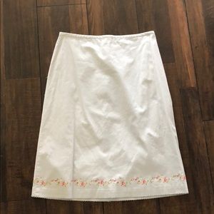 Sweet embroidered skirt